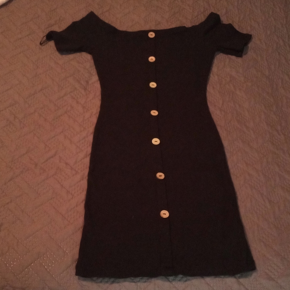 Dress - Picture 1 of 1